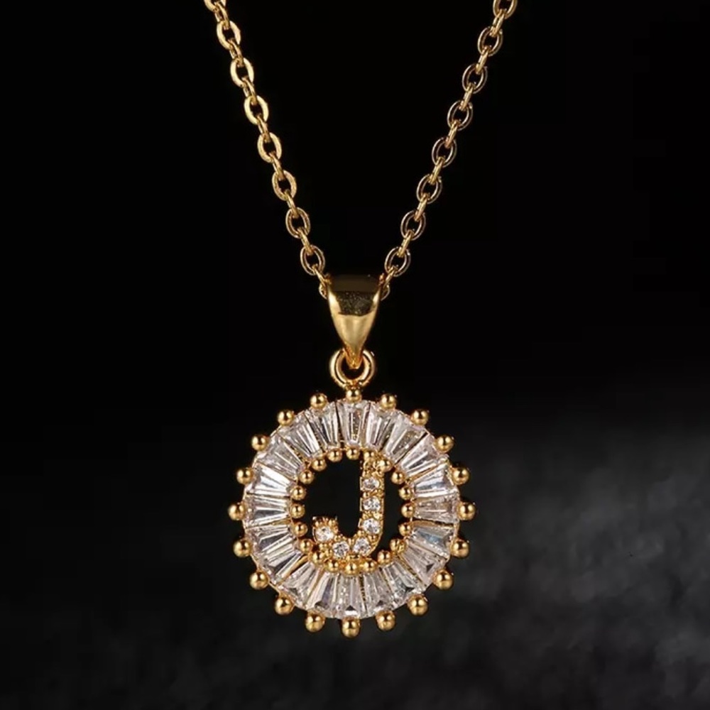 Gold Initial Crystal Sparkly Pendant Necklace A-Z - Picture 1 of 9
